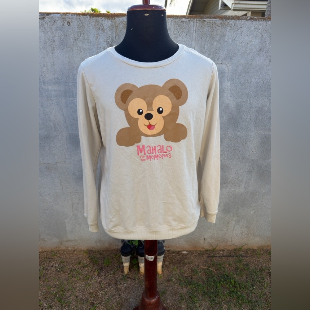 PreOwned Aulani Disney Hawaii Duffy Bear Sweater Women's Large